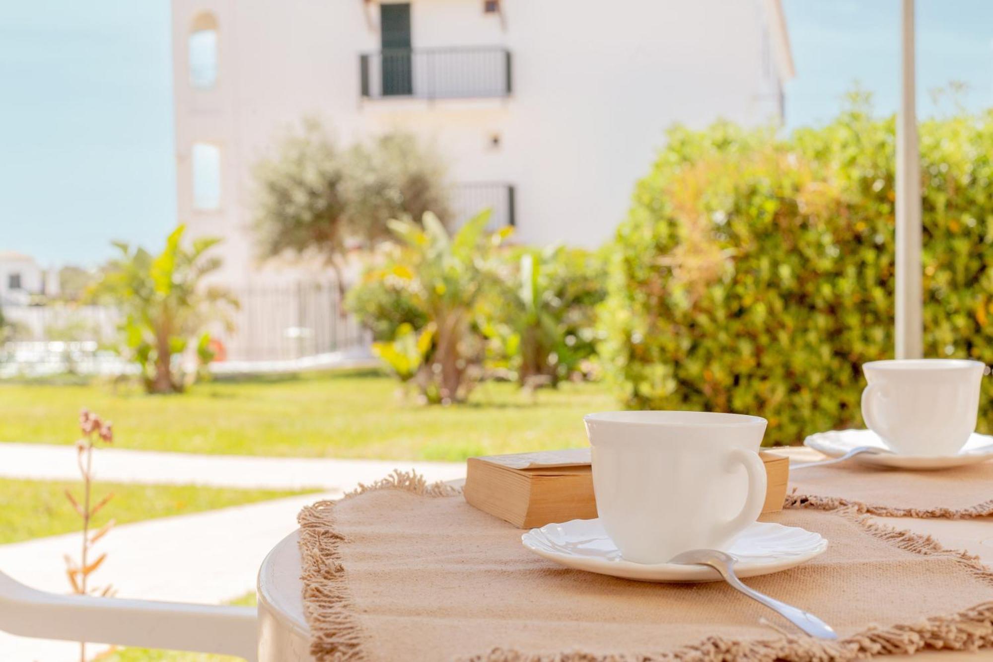 Lurdes Appartement Ciutadella  Buitenkant foto